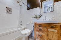 Design by Lyric - Photo 4 - Car repair in , Tucson