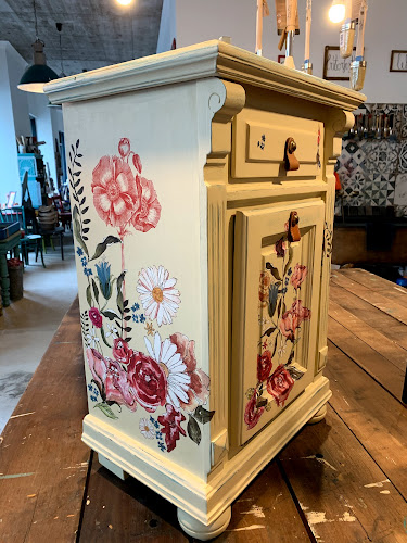 Comentarii opinii despre Kisvacak Kreatív Műhely