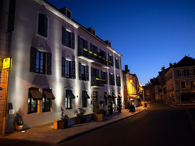 Hôtel et Restaurant du Morvan - Luzy 26 Rue de la République, 58170 Luzy, France