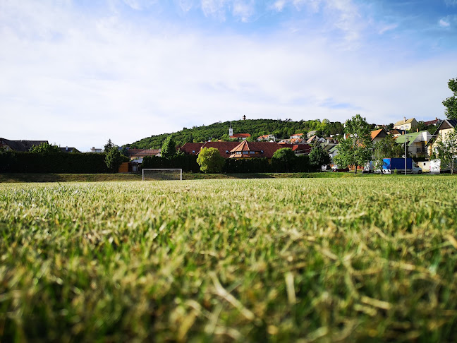 Értékelések erről a helyről: Alsóörsi focipálya, Alsóörs - Sportpálya