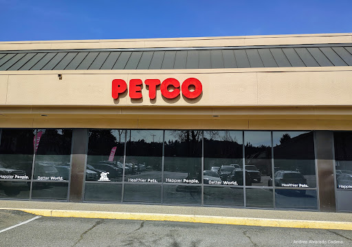 Pet Supply Store «Petco Animal Supplies», reviews and photos, 333 S State St a, Lake Oswego, OR 97034, USA