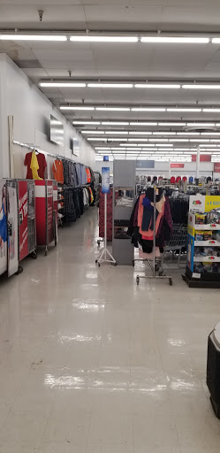 Discount Store «Kmart», reviews and photos, 2000 E 10 Mile Rd, Warren, MI 48091, USA