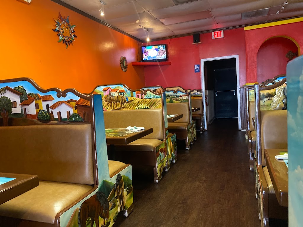 Laredo Mexican Restaurant 32656