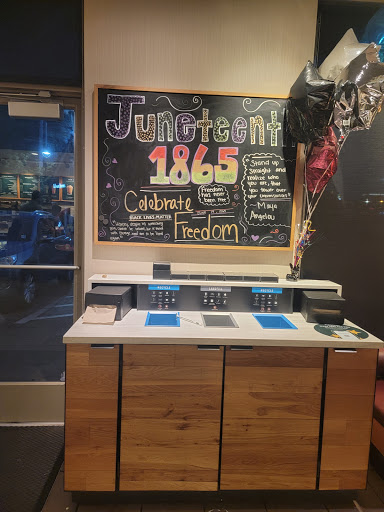 Coffee Shop «Starbucks», reviews and photos, 1030 S 5th St, St Charles, MO 63301, USA