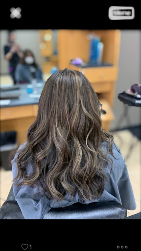 Hair Salon «Fantastic Sams Cut & Color», reviews and photos, 923 10th St, Floresville, TX 78114, USA