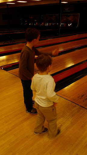 Bowling Alley «Indian Lanes», reviews and photos, 815 E Northside Dr, Clinton, MS 39056, USA