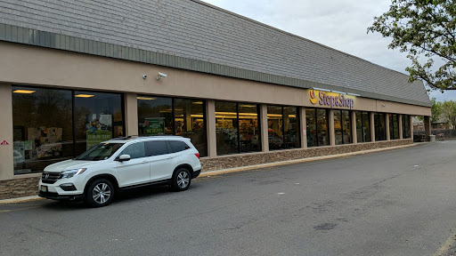 Shopping Mall «Lyons Mall», reviews and photos, 26 Lyons Mall, Basking Ridge, NJ 07920, USA