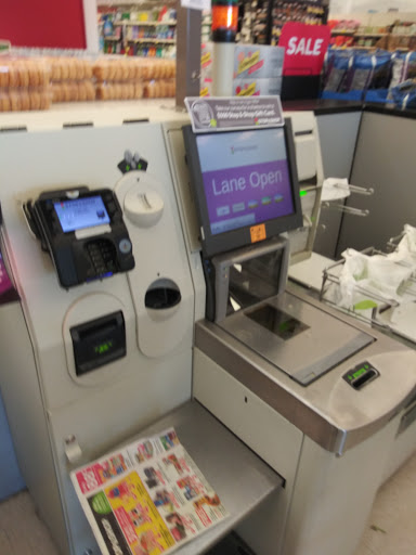 Supermarket «Super Stop & Shop», reviews and photos, 533 E Main St, Bay Shore, NY 11706, USA