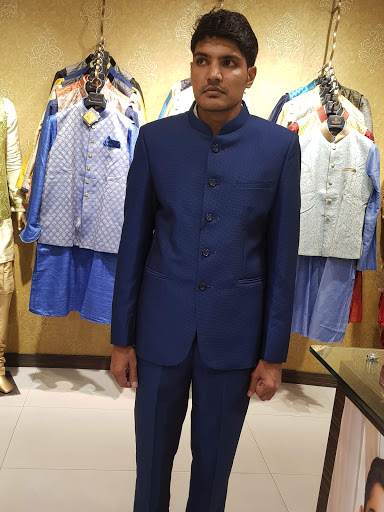 Stores to buy men's jackets Jaipur