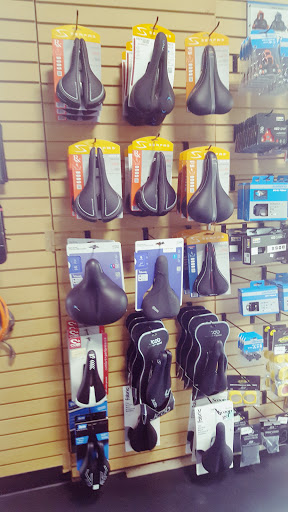 Bicycle Store «Playtri Cycling», reviews and photos, 6800 Windhaven Pkwy #137, The Colony, TX 75056, USA