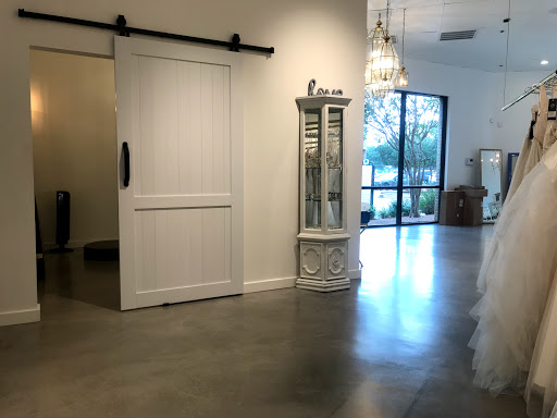 Bridal Shop «Blue Bridal Boutique», reviews and photos, 1007 S Congress Ave, Austin, TX 78704, USA