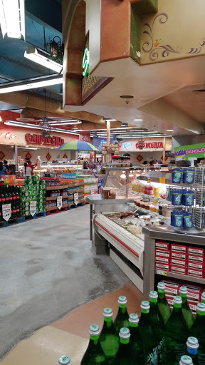 Supermarket «Vallarta Supermarkets», reviews and photos, 19725 Vanowen St, Winnetka, CA 91306, USA