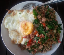 ร้านอาหารตามสั่งแม่แอ๋ว photo