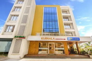 hotel kushala executive inn image
