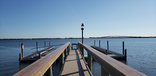 Seafood Restaurant «Grills Riverside Seafood Deck & Tiki Bar», reviews and photos, 6075 N US Hwy 1, Melbourne, FL 32940, USA