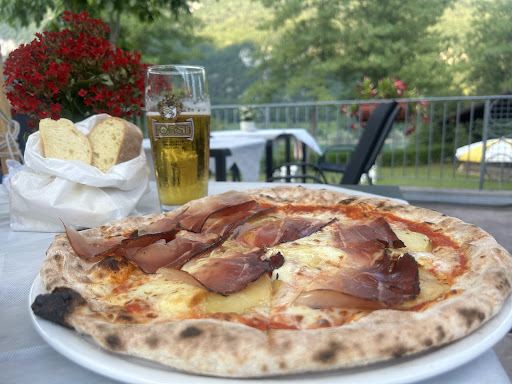 Ristorante Pizzeria Lac dAzur in Tenno, Provincia Autonoma di Trento