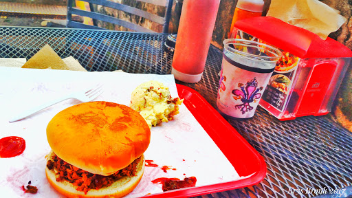 Barbecue Restaurant «Stanley’s Famous Pit Bar-B-Q», reviews and photos, 525 S Beckham Ave, Tyler, TX 75702, USA