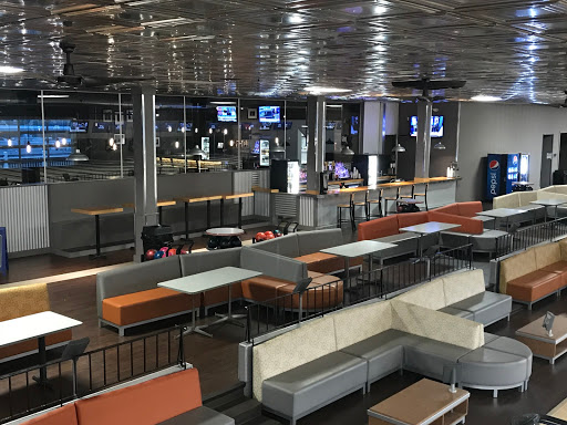 Bowling Alley «Cloverleaf Lanes», reviews and photos, 5619 Brecksville Rd, Independence, OH 44131, USA