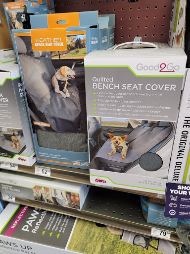 Pet Supply Store «Unleashed by Petco», reviews and photos, 20649 SW Roy Rogers Rd #301, Sherwood, OR 97140, USA