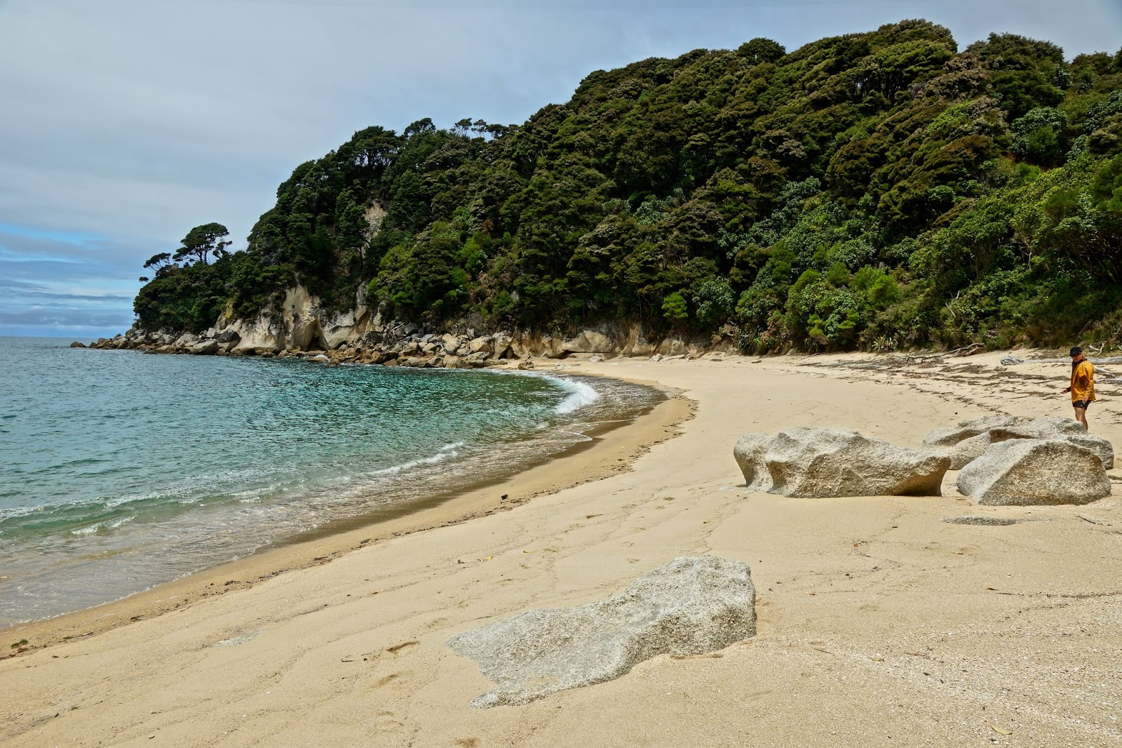 Fotografie cu Torrent Bay Beach I cu o suprafață de nisip fin strălucitor
