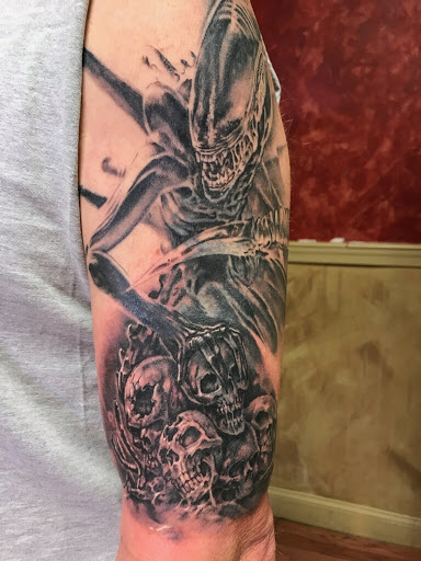 Find small bird tattoo ideas for your next unique tattoo in Mantua at Evolution Tattoo Studio