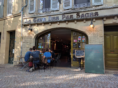 La Cave Des Pas Sages à Avignon