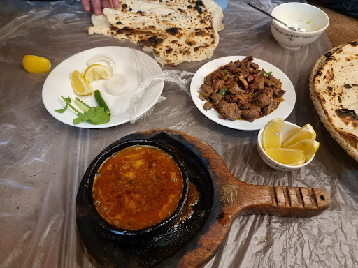 مطعم مراحب دبي للمندي والمأكولات اليمنية