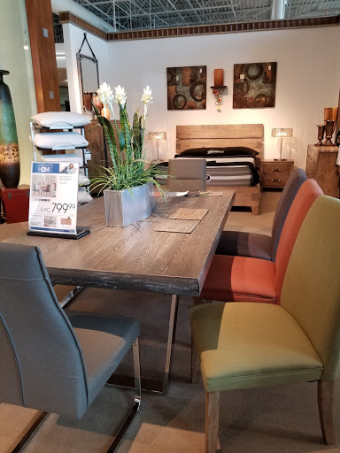 Furniture Store «Rooms To Go & Rooms To Go Kids Furniture Store - Miami International (Doral)», reviews and photos, 10623 NW 12th St, Doral, FL 33172, USA