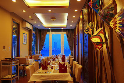 Dalcheeni Indian Restaurant - 100 Đ. Xuân Diệu, Tứ Liên, Tây Hồ, Hà Nội 100000, Vietnam