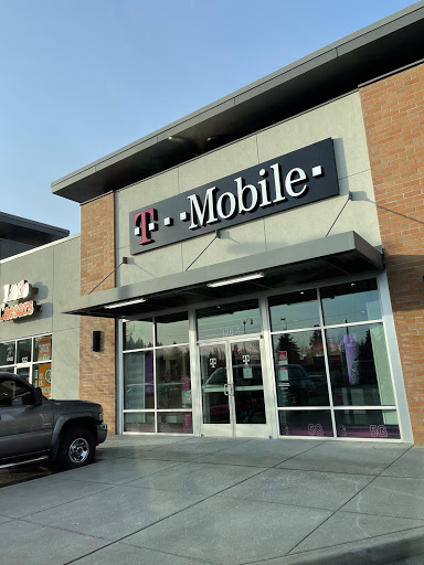 Cell Phone Store «T-Mobile», reviews and photos, 704 Trosper Rd SW #126, Tumwater, WA 98512, USA