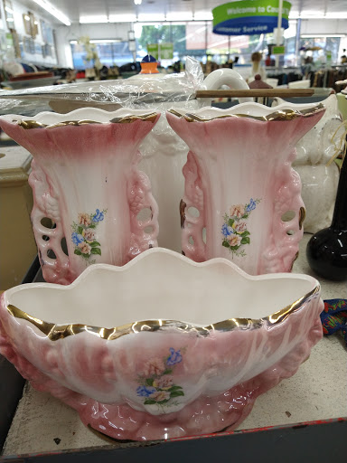 Thrift Store «Council Thrift Shops», reviews and photos, 12120 Venice Blvd, Los Angeles, CA 90066, USA