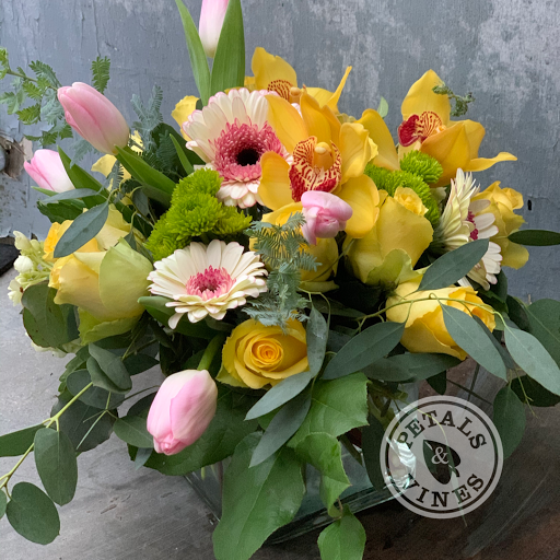 Florist «Petals & Vines», reviews and photos, 410 Main St E, Monmouth, OR 97361, USA