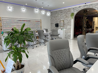 Paris Nails & Spa