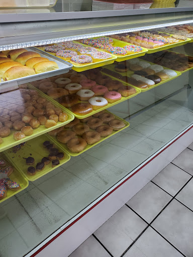 Donut Shop «Q Donuts», reviews and photos, 4101 E Park Blvd # 110, Plano, TX 75074, USA