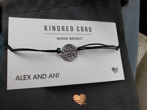 Jewelry Store «Trinity Jewelers», reviews and photos, 647 Mt Nebo Rd, Pittsburgh, PA 15237, USA