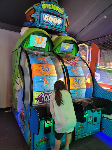 Video arcade Pomona