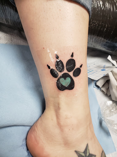 Tattoo Shop «Black Eagle Tattoo», reviews and photos, 5044 S Yakima Ave A, Tacoma, WA 98408, USA