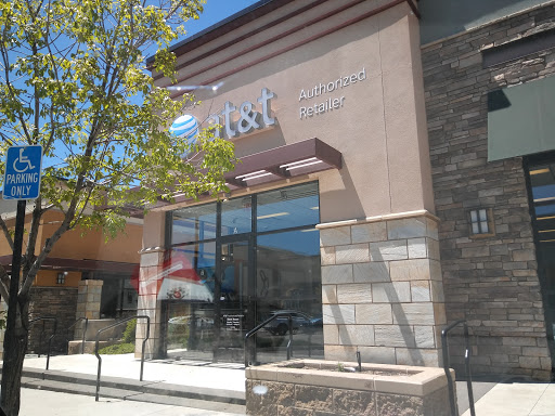 Cell Phone Store «AT&T Authorized Retailer», reviews and photos, 2237 Prairie Center Pkwy a, Brighton, CO 80601, USA
