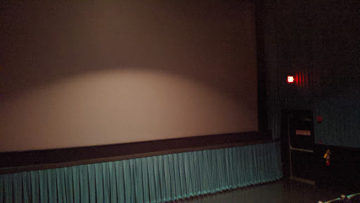 Movie Theater «Regal Cinemas Niagara Falls 12», reviews and photos, 720 Builders Way, Niagara Falls, NY 14304, USA