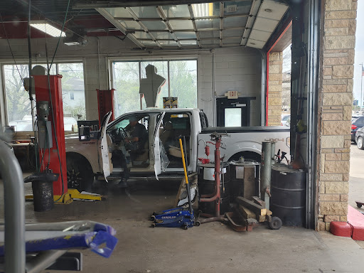 Auto Repair Shop «Auto Motion Sales and Repair», reviews and photos, 4419 Excelsior Blvd, St Louis Park, MN 55416, USA