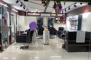 REVOLUTION UNISEX SALON FACTORY | (HOME SERVICE AVAILABLE (9 AM to 7 PM * prices are different to salon prices) image