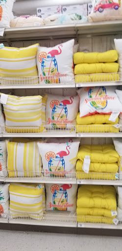 Craft Store «Michaels», reviews and photos, 7055 Central Ave, Skokie, IL 60077, USA