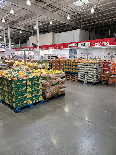 Warehouse store «Costco Wholesale», reviews and photos, 10088 Gulf Center Dr, Fort Myers, FL 33913, USA