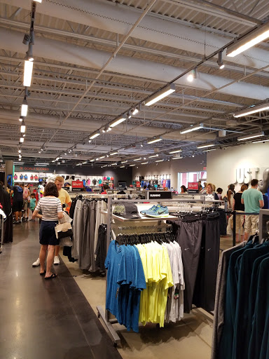 Sporting Goods Store «Nike Factory Store», reviews and photos, 1 Premium Outlet Blvd #699, Tinton Falls, NJ 07753, USA