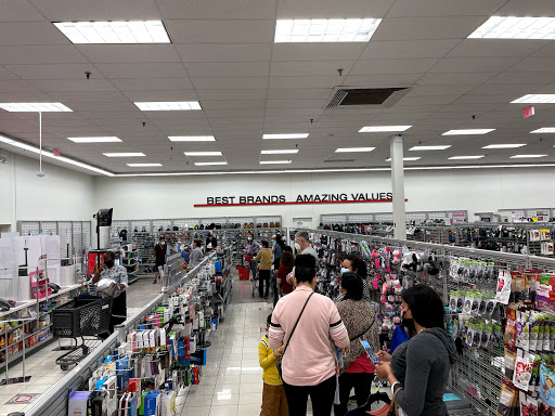 Clothing Store «Burlington Coat Factory», reviews and photos, 5766 Buford Hwy NE, Doraville, GA 30340, USA