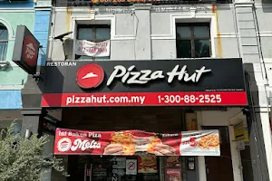 Pizza Hut Delivery Semabok image