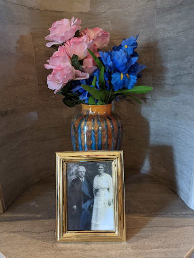 Funeral Home «Wilhelm Portland Memorial Funeral Home», reviews and photos, 6705 SE 14th Ave, Portland, OR 97202, USA