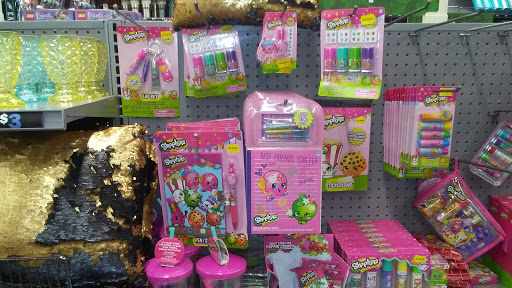 Variety Store «Five Below», reviews and photos, 2108 N 2nd St, Millville, NJ 08332, USA