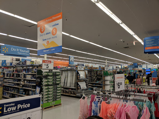 Department Store «Walmart Supercenter», reviews and photos, 479 N McKinley St, Corona, CA 92879, USA