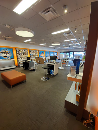 Cell Phone Store «AT&T Authorized Retailer», reviews and photos, 5457 Gull Rd b, Kalamazoo, MI 49048, USA